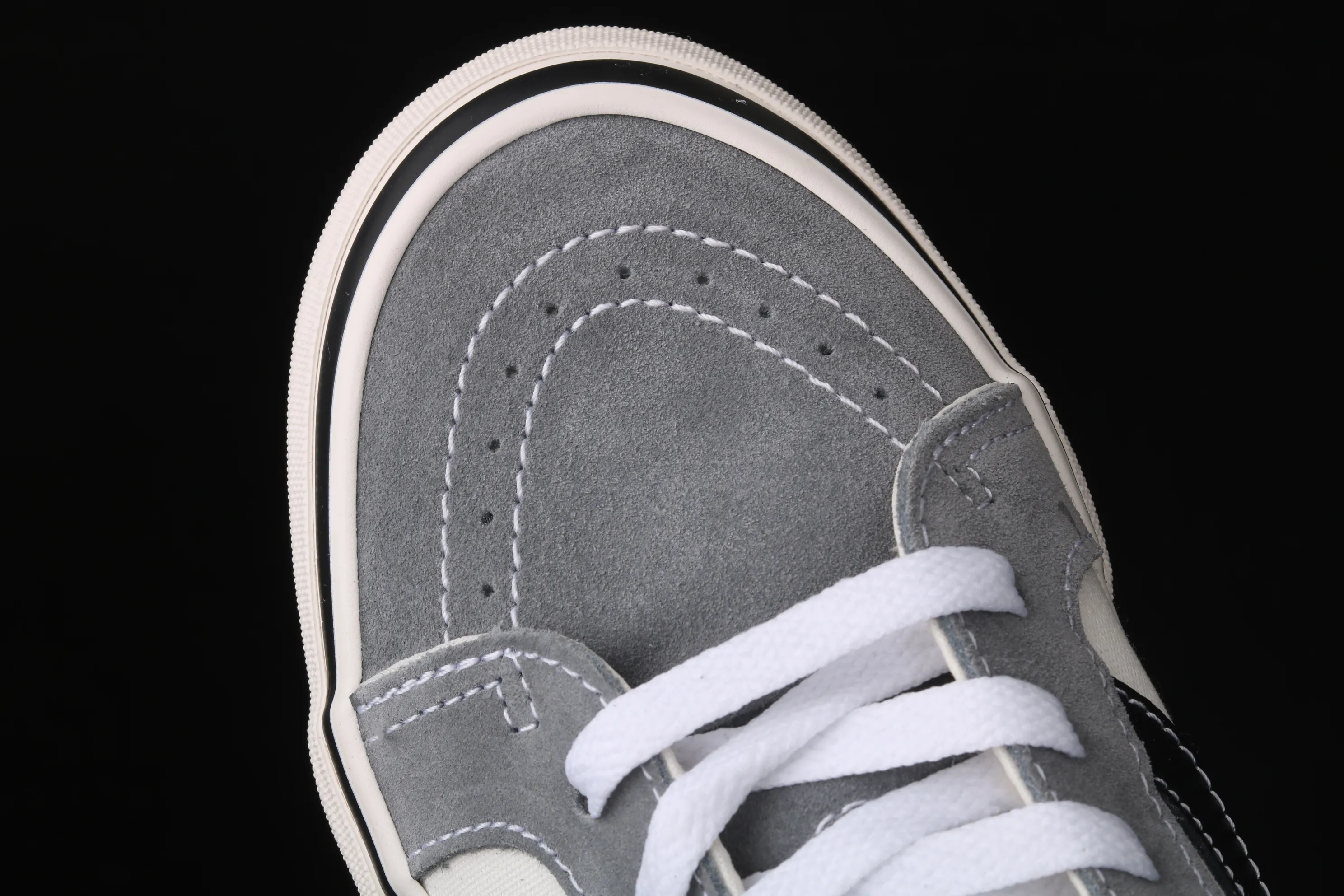 All categories Vans Vans series Vans Hi Vans high-top plus velvet Vans Sk8-Hi Anaheim autumn and winter plus velvet series high-top casual sneakers VN0A38GFUQ1